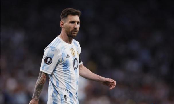 泰太后骤逝搅动东南亚，泰柬停火协议延期终签，特朗普高调抢功，和平背后野心难藏